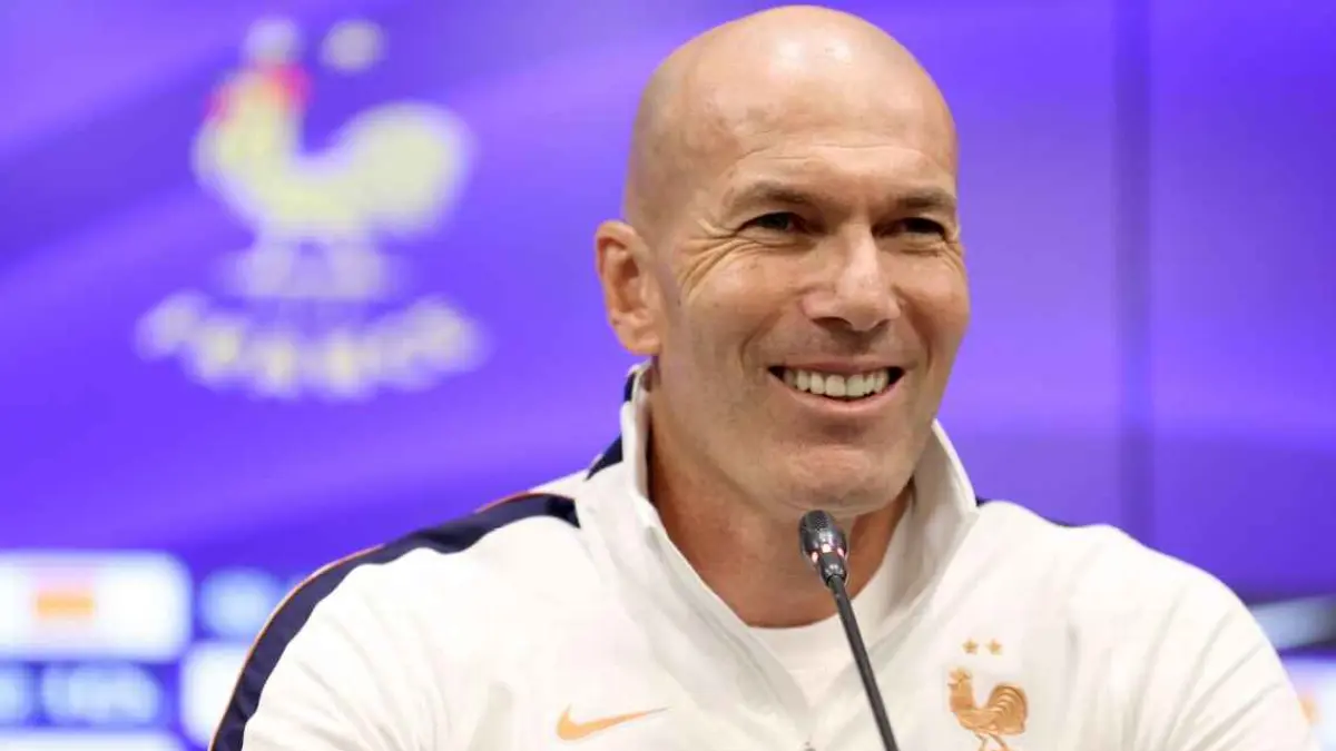 Pelatih Prancis, Zinedine Zidane tak sabar menjalani debut saat tim besutannya melawan Turki.