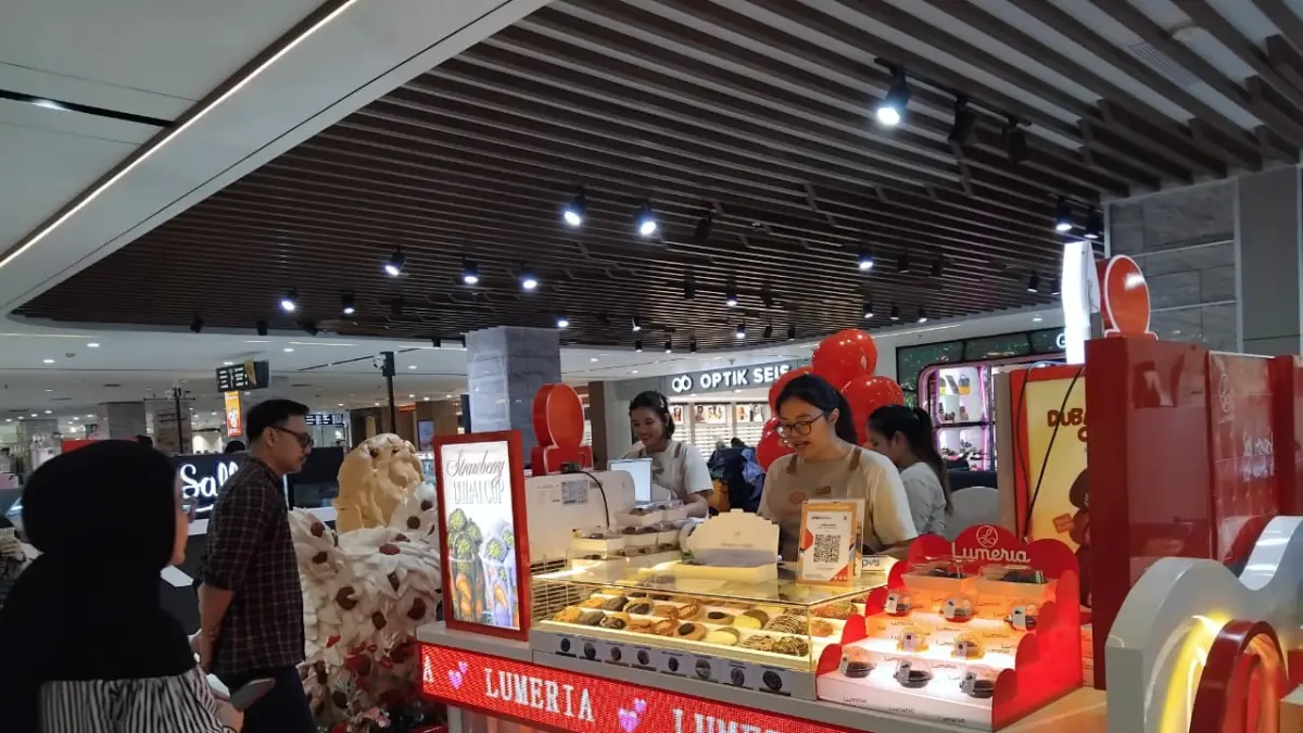 Suasana kedai Lumeria Dessert Jogja saat dihadiri para pembeli - Rizky Wahyu/Radar Jogja