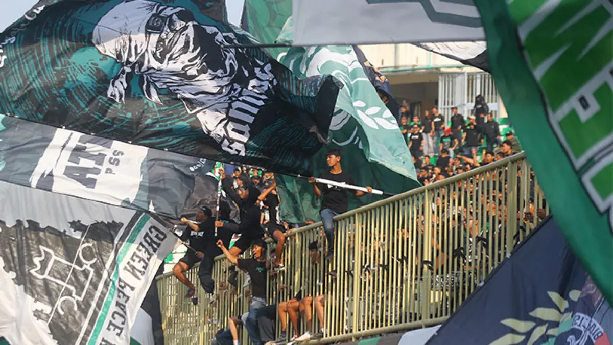 Suporter PSS Sleman saat mendukung tim kesayangannya di MagIS beberapa waktu lalu. (Guntur Aga Tirtana/Radar Jogja)