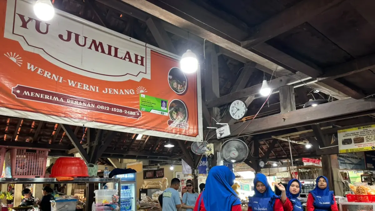 Menjaga Cita Rasa Rempah Otentik, Penjualan Jenang Yu Jumilah Tembus 1.500 Cup Saat Long Weekend