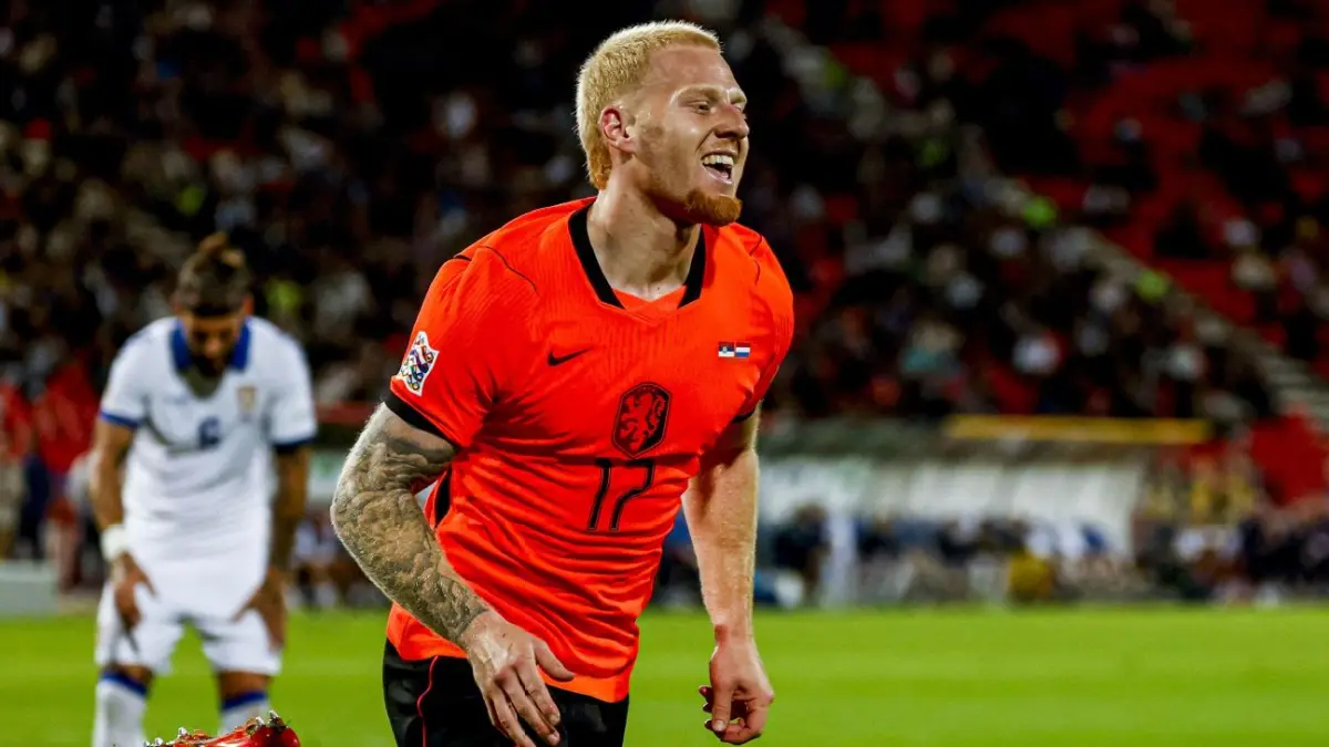Mexx Merdink cetak brace dalam kemenangan Belanda atas Serbia di UEFA Nations League.