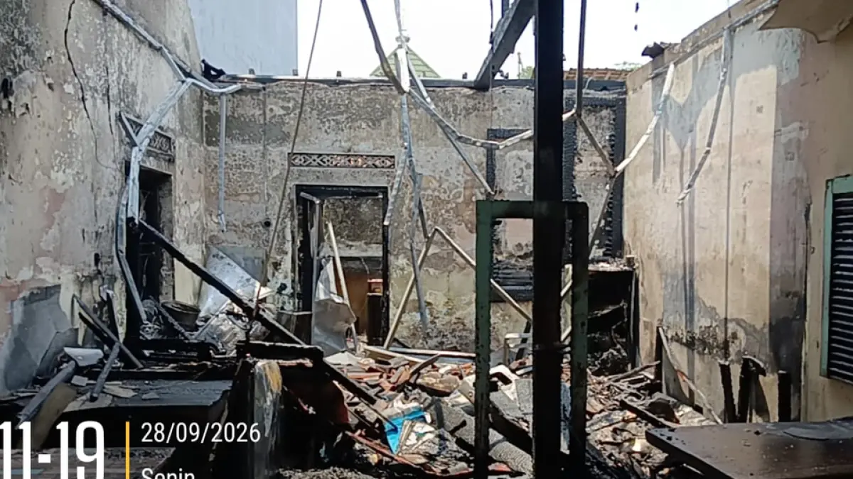 Sisa bangunan warmindo yang terbakar di wilayah Mlati Sleman, diduga disebabkan gas bocor. (Dokumentasi Damkar Sleman)
