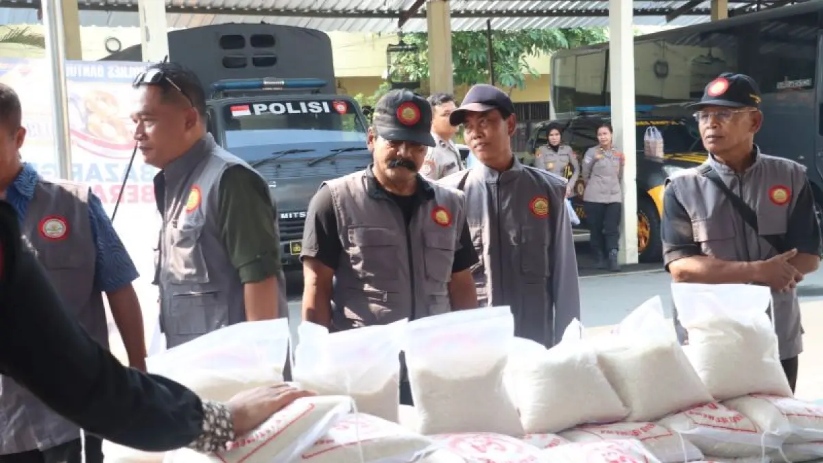 Polres Bantul gelar bazar murah. Beras, minyak goreng, dan gula dijual dengan harga terjangkau. (Istimewa)