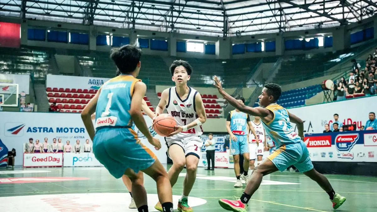 Debut Kenzo Tristano bersama tim putra SMA Budi Utama