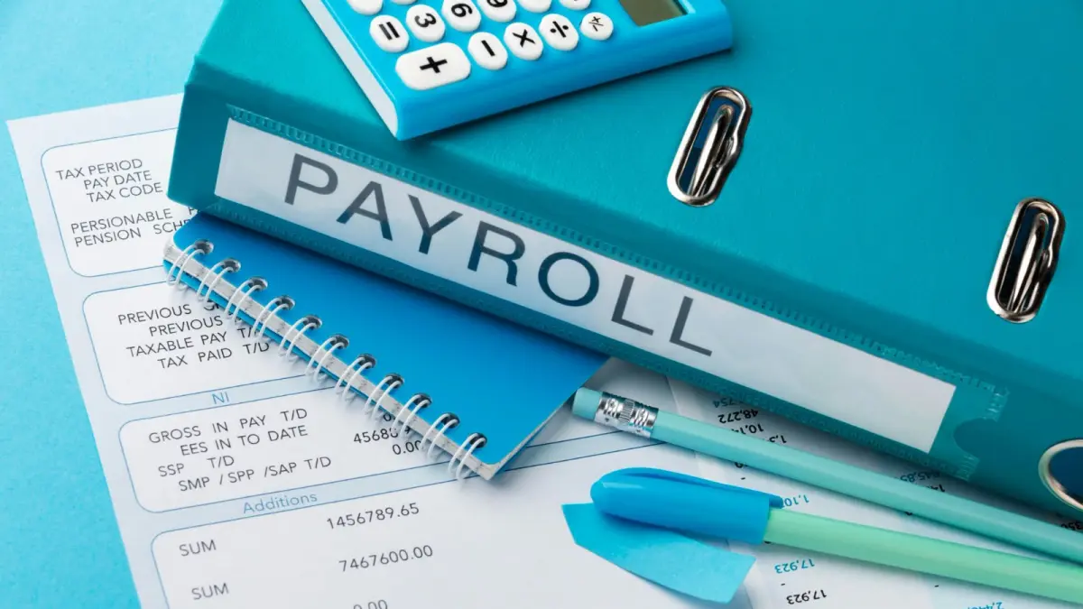Digitalisasi payroll dapat menjadi solusi bagi perusahaan agar proses penggajian karyawan dapat berjalan lebih efisien dan minim risiko. (dok. FREEPIK/freepik)