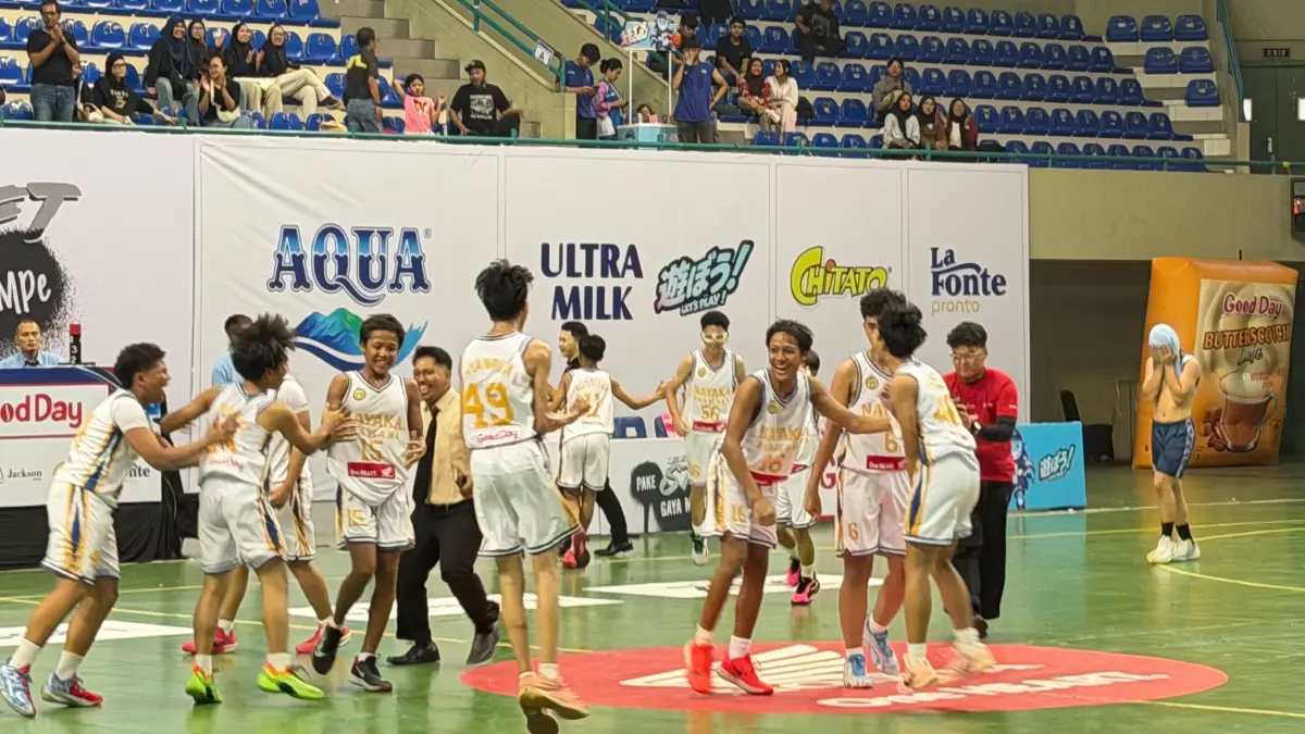 JUNIOR DBL: Comeback Dramatis di Kuarter Keempat, SMPN 4 Depok Tundukkan SMPN 6 Jogja.