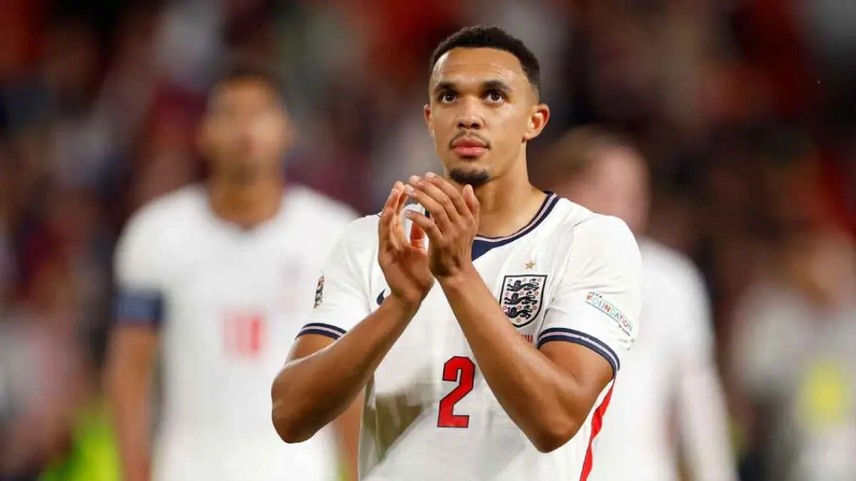 Trent Alexander-Arnold menandai kembalinya ia sebagai starter Inggris dengan satu assist.