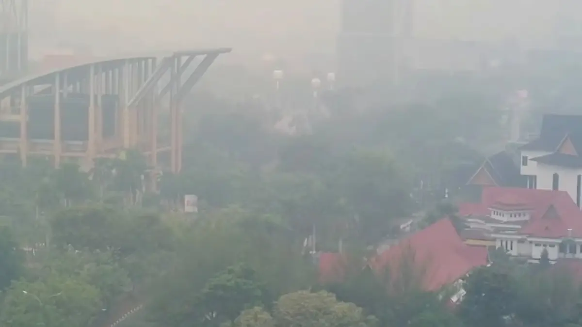 Pekanbaru Kembali Diselimuti Kabut Asap Pekat, Kualitas Udara Tembus Level Berbahaya
