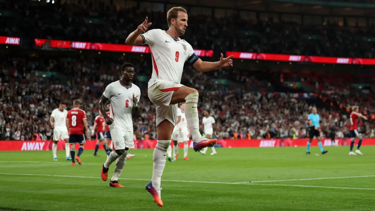 Selebrasi Harry Kane setelah mencetak gol dalam kemenangan Inggris atas Ceko.