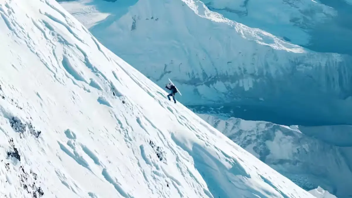 Urine Pendaki Everest Diperkirakan Picu Pencairan 154 Ton Es, Peneliti Soroti Limbah di Gletser