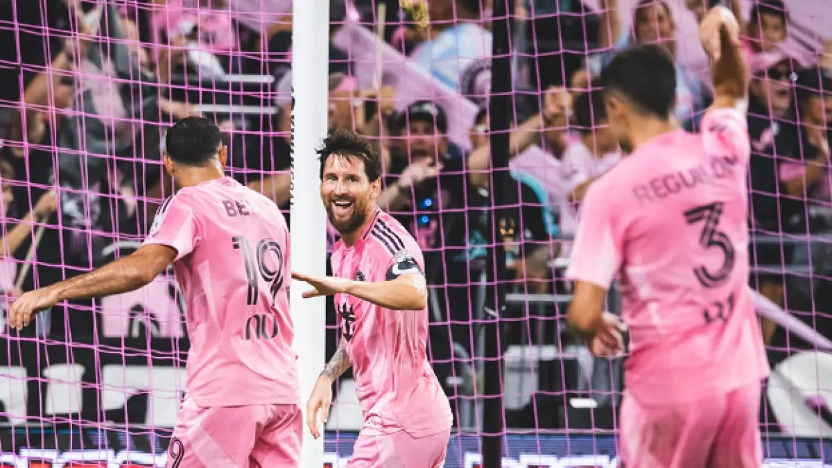 Lionel Messi cetak dua gol saat Inter Miami taklukkan DC United 4-0 di MLS.