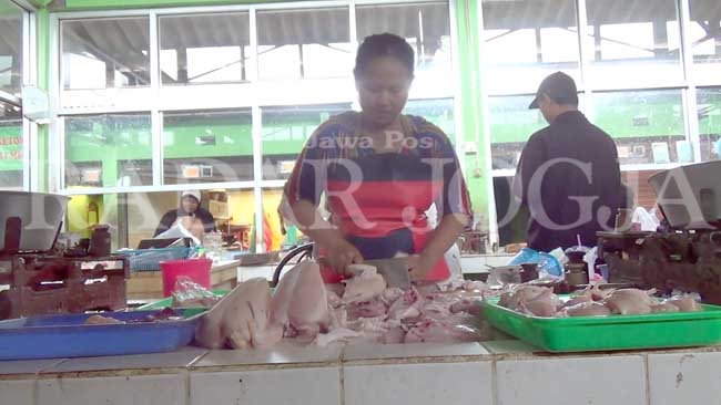 pedagang daging dipasar sambi legi depok  maguwoharjo sleman