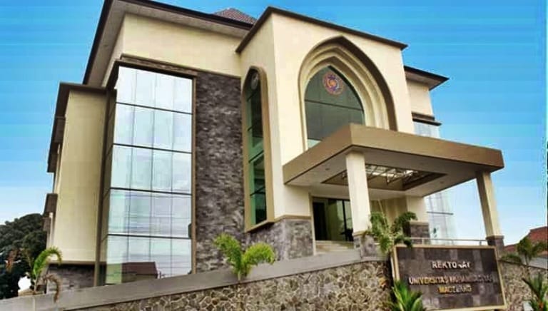 GEDUNG REKTORAT: Univeristas Muhammadiyah (UM) Magelang