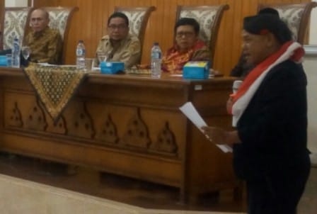 BAHAYA LATEN : Mayjen (purn) TNI Kivlan Zen saat berbicara tentang bangkitnya lagi PKI di Magelang.