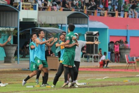 Pemain PSS Sleman merayakan gol penyama dari Candra Waskito (Twitter PSS Sleman)