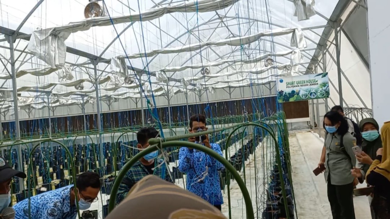 STUDI BANDING: Delegasi dari polbangtan se-Indonesia saat mengunjungi Politeknik Negeri Jember dalam rangka pengembangan pembelajaran TeFa. (POLBANGTAN YOMA)