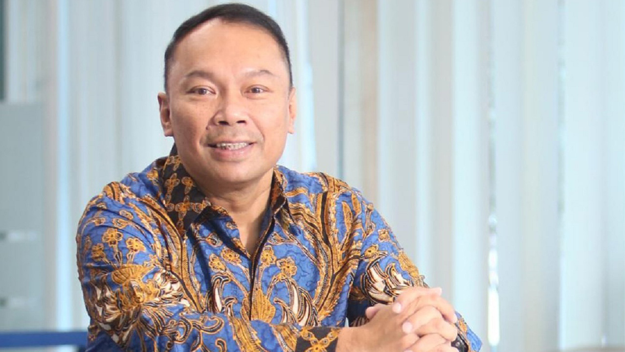 SOSOK: Sosok Rivan A Purwantono bukan orang baru di KB Bukopin Melalui tangan dinginnya terlahirlah inovasi satu bisnis baru dengan menciptakan Priority Banking dengan melakukan development, pengembangan segmen khususnya segmen consumer dengan beberapa ta