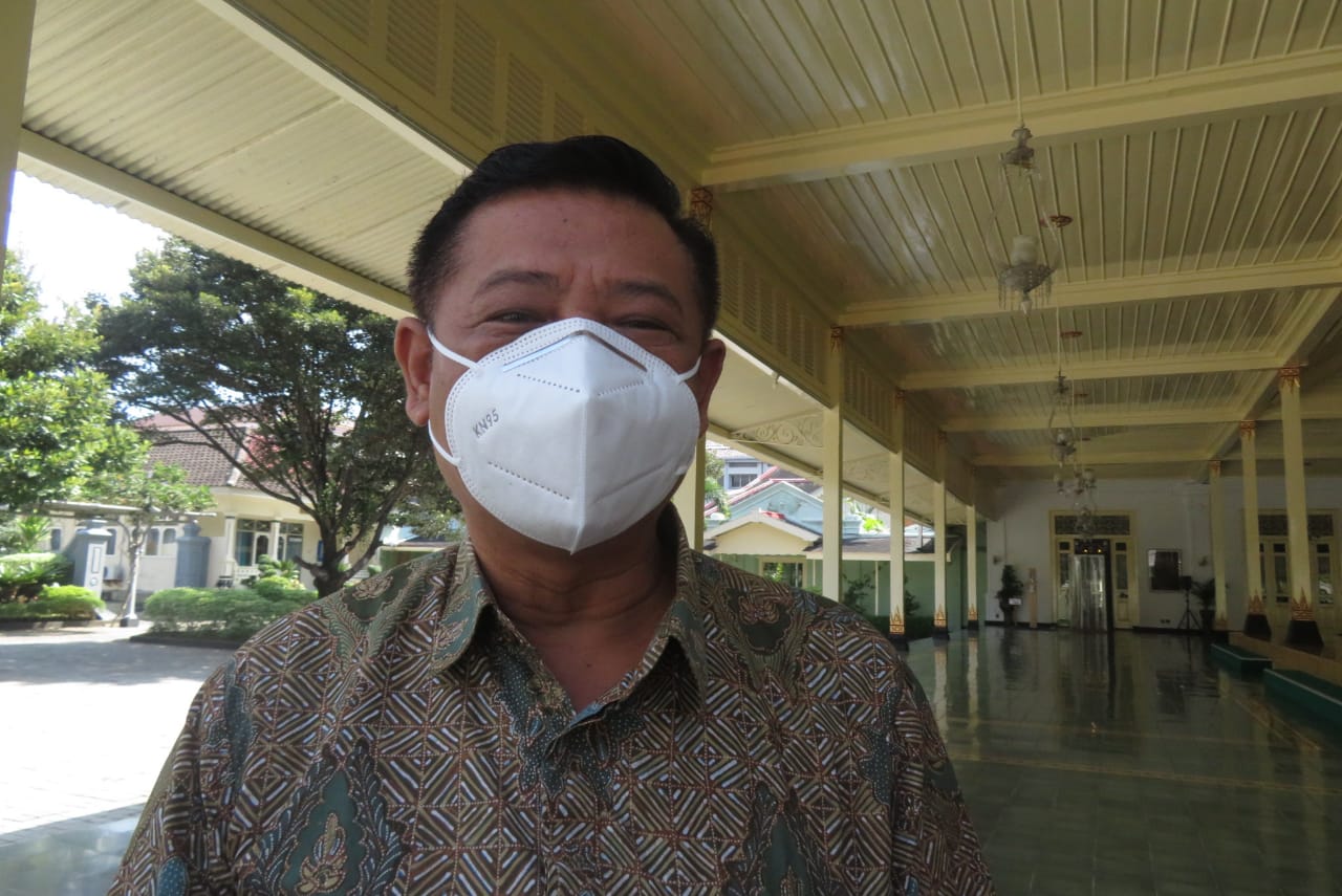 MENYAYANGKAN: Sekretaris Provinsi (Sekprov) Pemprov DIJ Kadarmanta Baskara Aji menyayangkan masih adanya kegiatan yang tak sesuai prokes Covid-19. (DWI AGUS/RADAR JOGJA)
