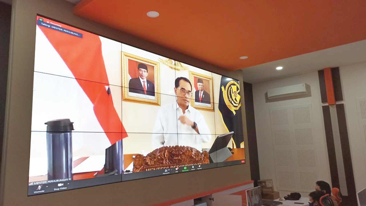 TEKAD KE KUNING: Rapat evaluasi PPKM Darurat di Kulonprogo dengan Menkomarves Luhut Binsar Pandjaitan secara daring. (HUMAS PEMKAB KULONPROGO FOR RADAR JOGJA)