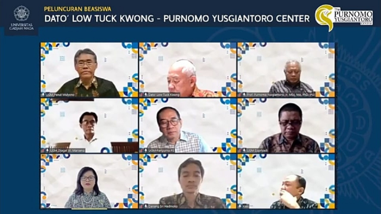 LUNCURKAN: Peluncuran beasiswa Dato’ Dr Low Tuck Kwong-Purnomo Yusgiantoro Center. (DOK. UGM)