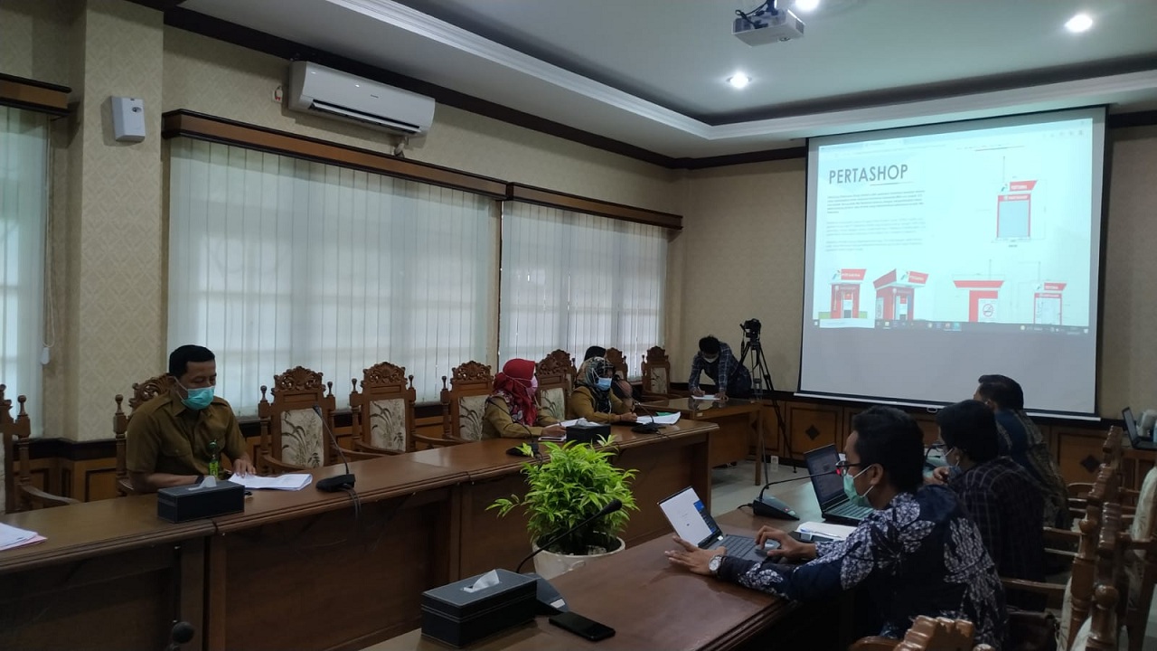 GELAR: PT. Langgeng Karya Teknik saat menggelar audiensi dengan Pemkab Kulonprogo di Ruang Menoreh pada Senin (20/9). (IWAN NURWANTO/RADAR JOGJA)