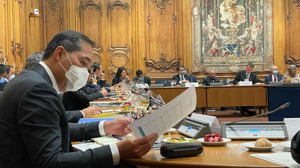 LAWATAN KE PARIS: Menteri Perdagangan Muhammad Lutfi didampingi Direktur Jenderal Perundingan Perdagangan Internasional Kementerian Perdagangan Djatmiko Bris Witjaksono melakukan kunjungan kerja ke Paris, Perancis pada 5—6 Oktober 2021 untuk menghadiri Pe