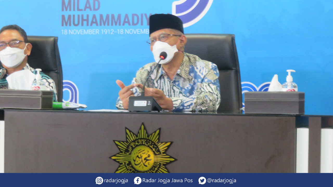 PATUH : Ketua PP Muhammadiuyah Haedar Nashir meminta warga patuh akan imbauan tidak bertamasya saat musim libur akhir tahun. (DWI AGUS/RADAR JOGJA)
