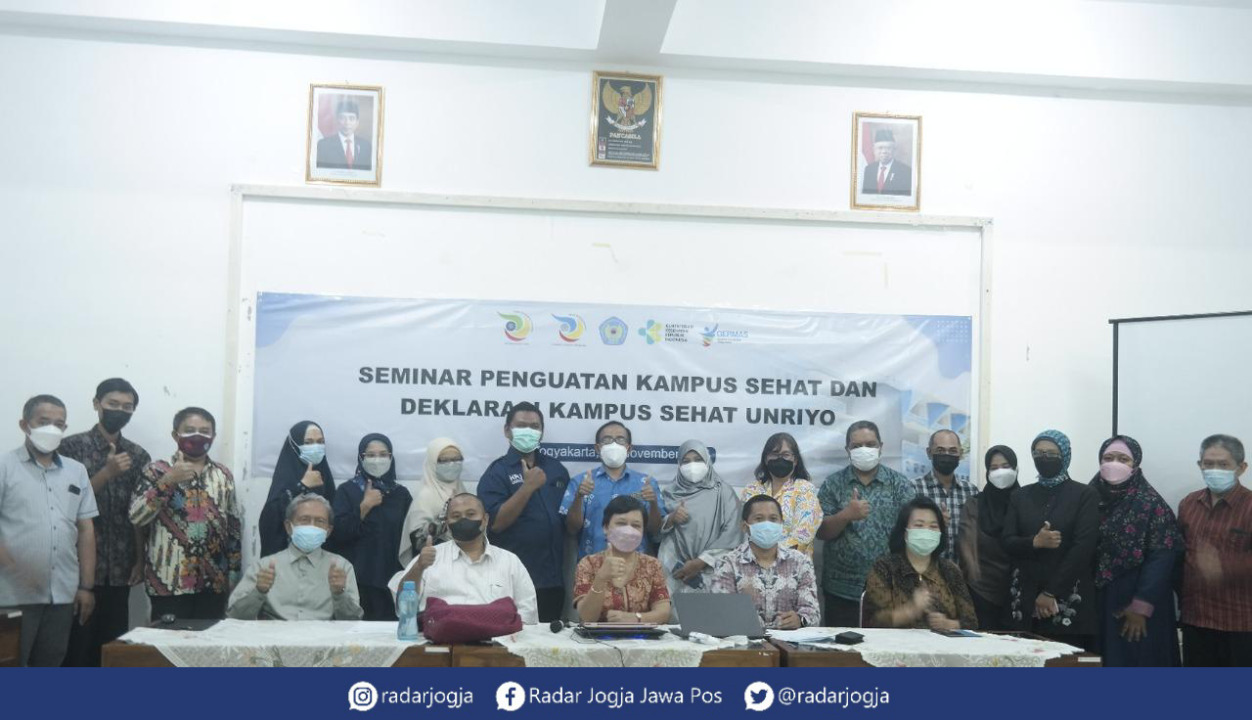 SEHAT : Universitas Respati Yogyakarta (Unriyo) mendeklarasikan sebagai kampus sehat dan bebas rokok, Rabu (17/11). 