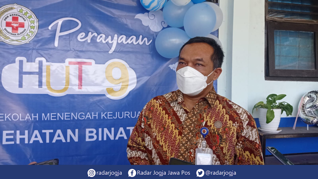 PERAN SERTA : Kepala Balai Dikmen Kabupaten Sleman Tukiman menuturkan siswa tengah kesehatan memiliki peran penting dalam penanganan pandemi Covid-19. (DWI AGUS/RADAR JOGJA)