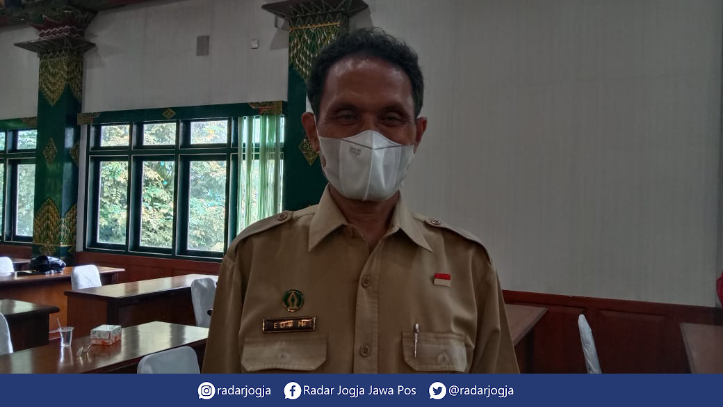PEDULI : Kepala Dinas P3AP2KB Kota Jogja Edy Muhammad paparkan Pemkot Jogja memiliki program Layanan Lansia Terintegrasi (LLT) sebagai wujud kepedulian kepada para lansia. (ANNISA KARIN/RADAR JOGJA)