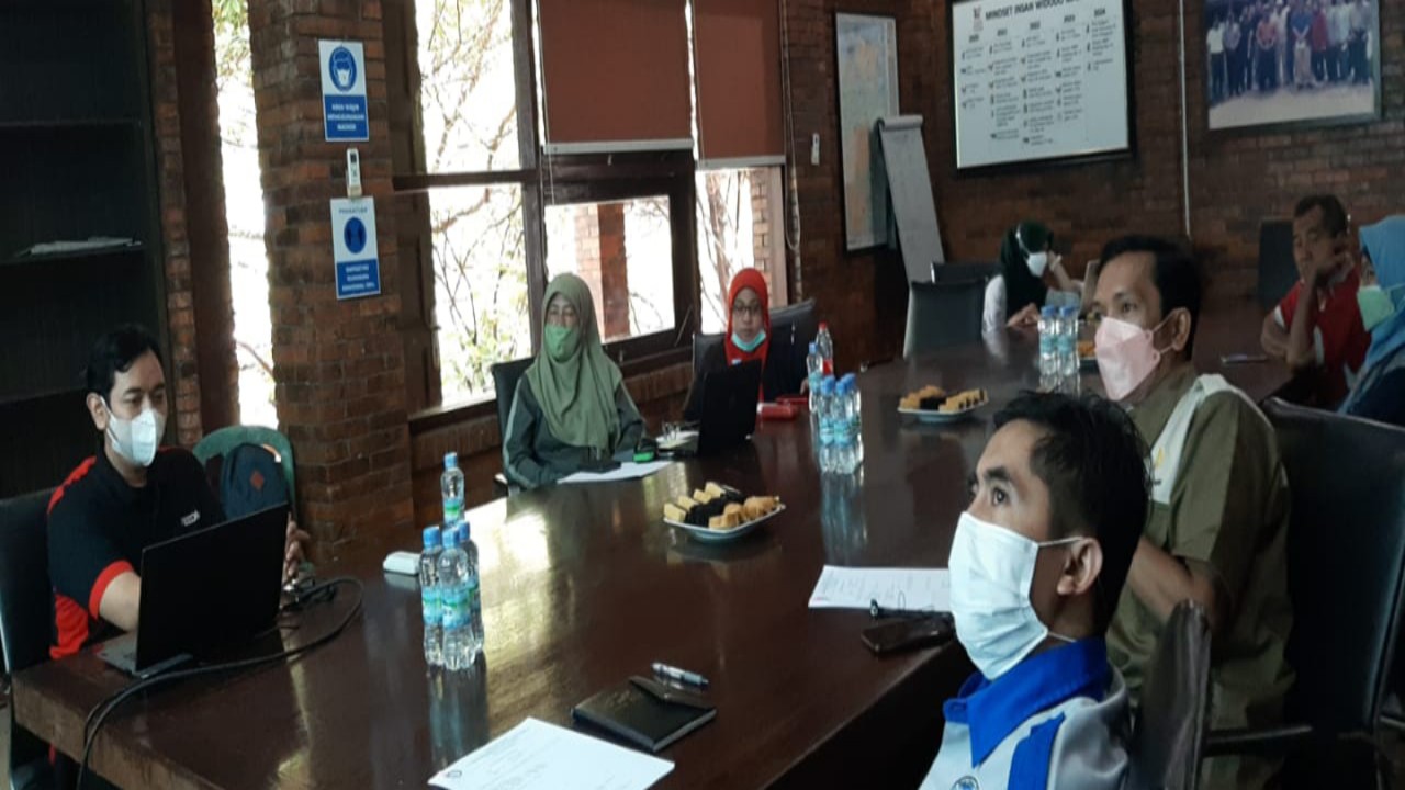 KOMPETENSI PENDIDIK: Suasana magang dosen Polbangtan YoMa di PT Pasir Tengah (WMP Group) Cianjur, Jawa Barat. (POLBANGTAN YOMA).