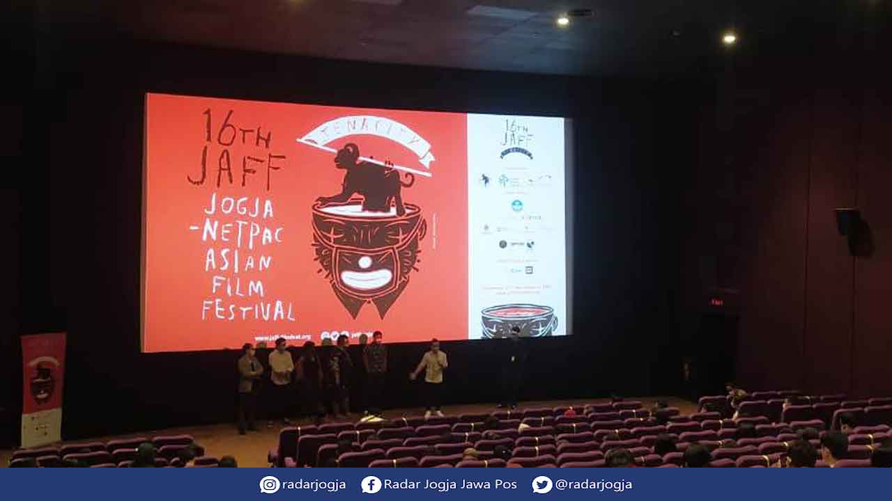 PREMAN: Warga Jogja mendapat keistimewaan karena bisa menyaksikan film Preman terlebih dahulu melalui Jogja NETPAC Asian Film Festival (JAFF) ke-16. (AHMAD FAHMI/RADAR JOGJA)