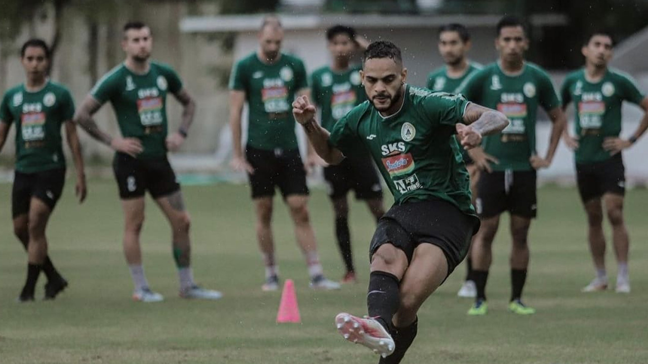 SKILL: Eduardo Jose Barbosa da Silva Junior atau lebih dikenal dengan Juninho menjadi salah satu pemain yang cukup menonjol permainannya bersama PSS Sleman.(DOKUMEN PSS SLEMAN)