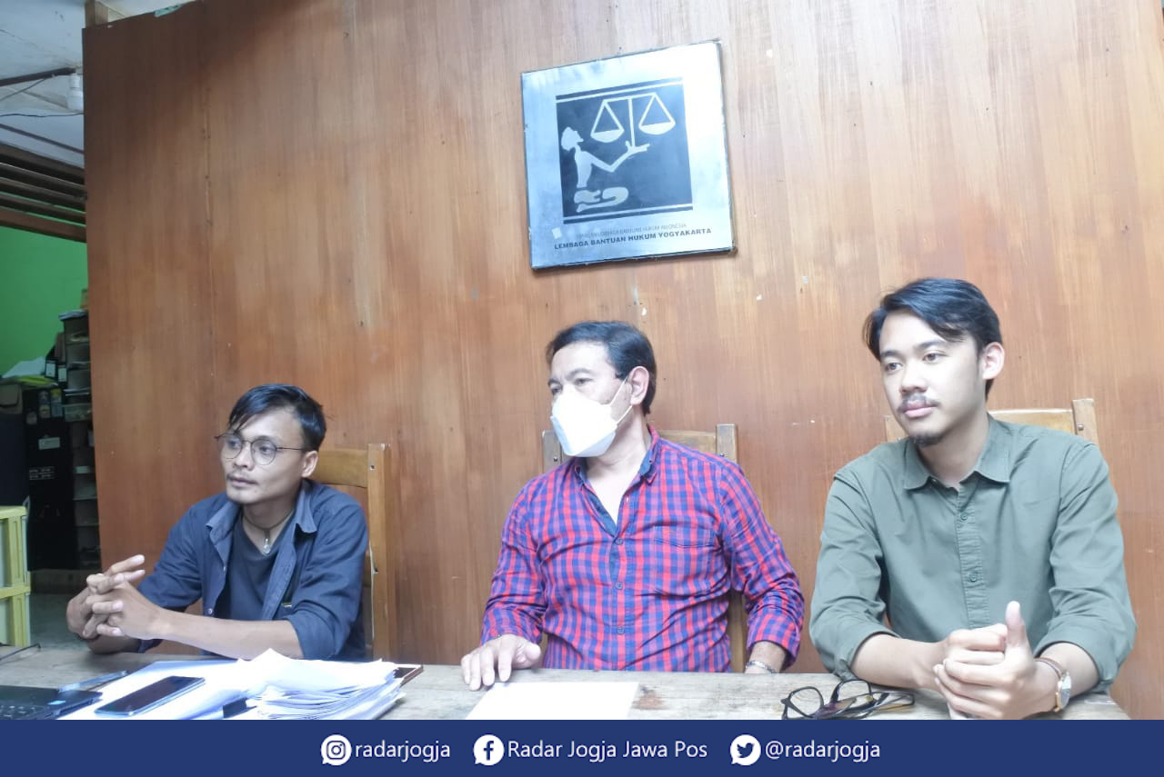 TUNTAS : LBH DIJ minta Pansus DPRD Kota Jogja yang menangani relokasi PKL Malioboro maksimal dalam mengadvokasi keluhan para PKL. (ANNISA KARIN/RADAR JOGJA)