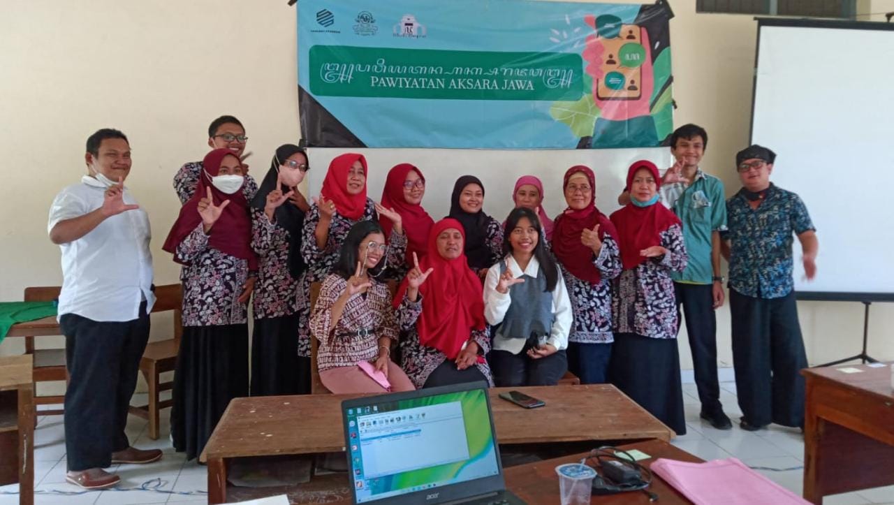 PELESTARI : SMP Maarif Gamping berencana menjadi sekolah berbasis budaya. Tahapan demi tahapan mulai disusun dan dilalui demi menuju sekolah yang melestarikan tradisi dan budaya Ngayogyakarta. (SMP MAARIF GAMPING for RADAR JOGJA)