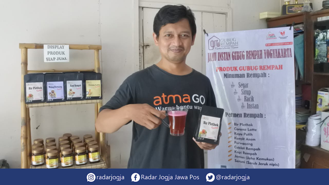 SEHAT : Bir Pletok, minuman yang mengandung rempah-rempah mulai diganderungi masyarakat. (ANNISA KARIN/RADAR JOGJA)
