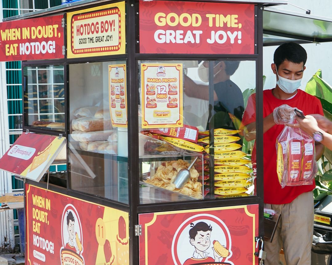 BARU : Hotdog Boy! sebagai brand terbaru dari OMB segera hadir di Jogjakarta.