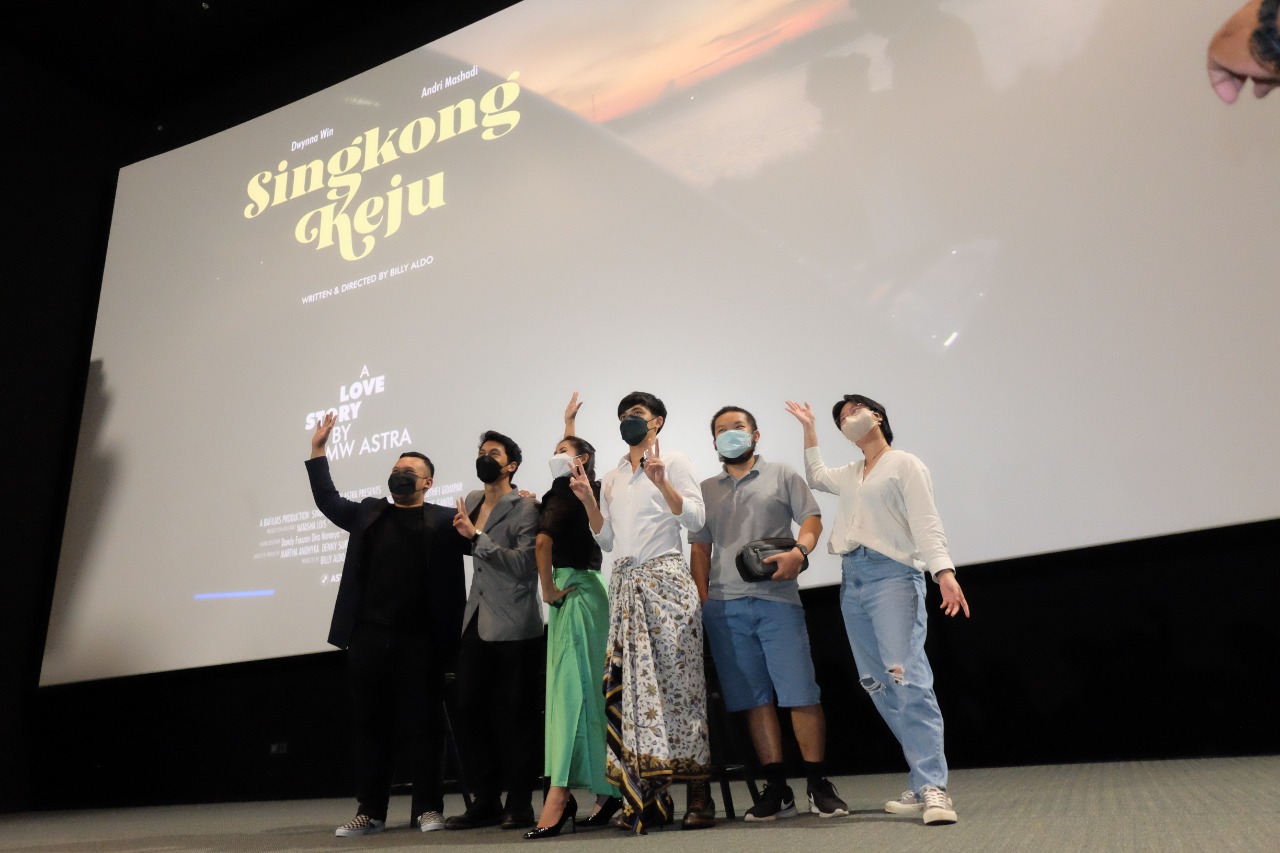 SERIAL : Bertepatan dengan Hari Valentine, BMW Astra merilis karya serial pertama dengan judul Singkong Keju. Serial ini adalah hasil karya kerja sama BMW Astra dengan BAFilms. Acara peluncuran film ini dilakukan secara hybrid di bioskop Flix Mall of Indo
