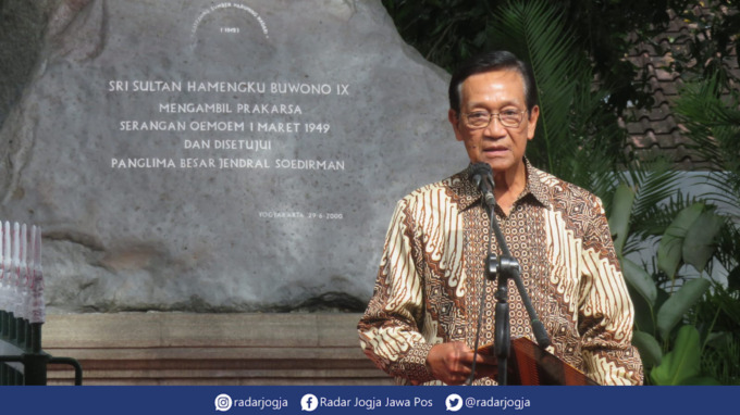 SEJARAH : Gubernur DIJ Hamengku Buwono X menceritakan  peristiwa Serangan Oemoem 1 Maret 1949 pasca penetapan Hari Penegakan Kedaulatan Negara. (DWI AGUS/RADAR JOGJA)
