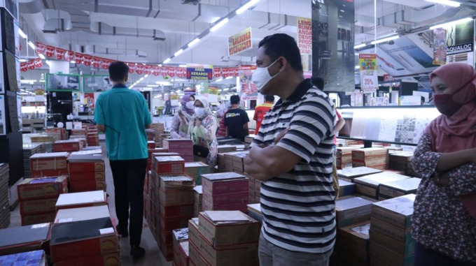 PROMO: Menyambut bulan Maret ini Qhomemart (BJ Home) selaku Pusat Belanja Grosir Terlengkap di Jogjakarta ini mengadakan promo Big Sale Kramik – Granit Terbesar. (QHOMEMART FOR RADAR JOGJA)