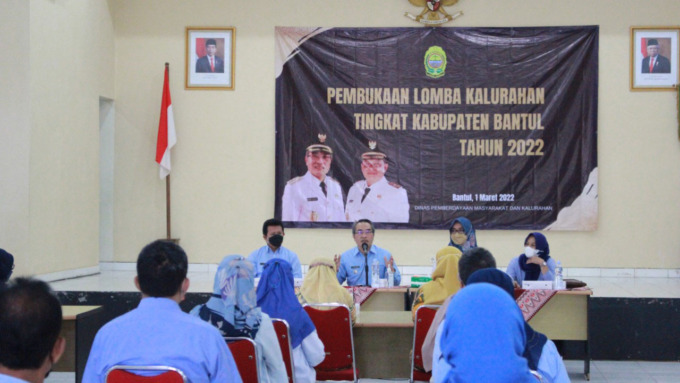 BERI PENILAIAN : Pembukaan lomba kalurahan tingkat Kabupaten Bantul di Kompleks Pemda Manding II kemarin (1/3).(PEMKAB BANTUL)