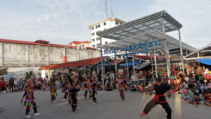 Bekas Teras Malioboro 2 viral dijadikan tempat parkir.