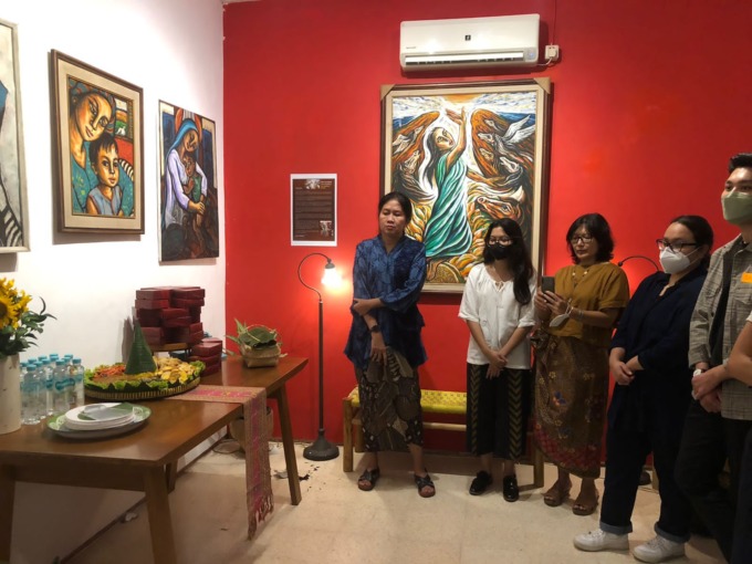 DUKUNG PENUH : Tiga Roepa Coffee and Gallery kembali menggelar pameran seni sebagai wujud dukungan kepada seniman-seniman muda.