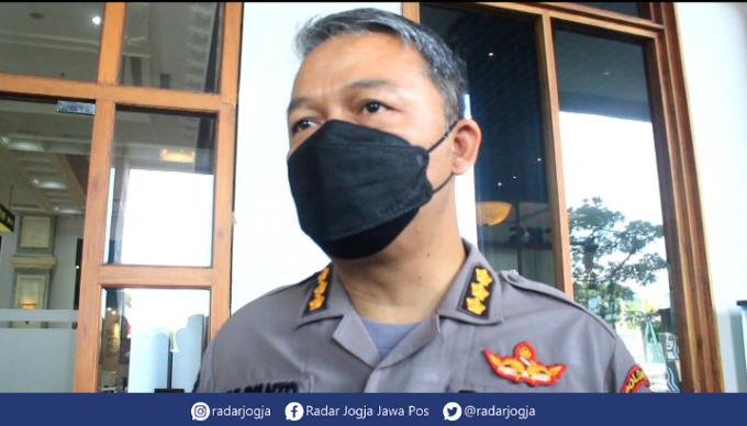 AMBIL ALIH : Kabid Humas Polda DIJ Kombes Pol Yuliyanto pastikan Ditreskrimum Polda DIJ sudah ambil alih kasus penganiyaan Bryan Yoga Kusuma dari Polres Sleman. (ANNISSA KARIN/RADAR JOGJA)