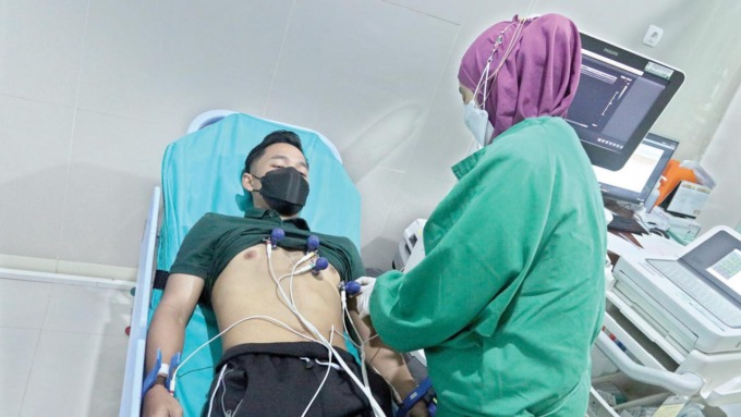 TES KESEHATAN: Sejumlah pemain PSIM Jogja melakukan Medical Check Up (MCU) di RSUD Kota Jogja, kemarin (2/6). (DOK PSIM Jogja)