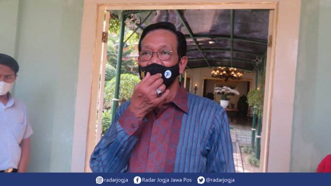 TEGAS : Gubernur DIJ Hamengku Buwono X sebut kenekatan operasional skuter dan otoped listrik di kawasan Malioboro dan Mangkubumi karena alasan perut tidak ada logika. (DWI AGUS/RADAR JOGJA)