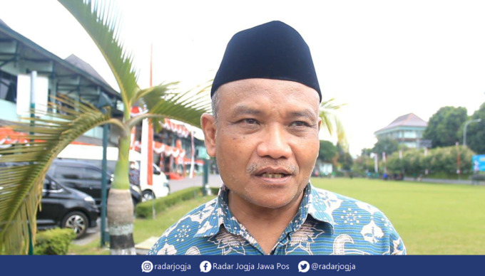 TEGAS : Pj Wali Kota Jogja Sumadi akan mengajukan penggantian Perwal perizinan yang menyimpang ke Kemendagri. (ANNISSA KARIN/RADAR JOGJA)