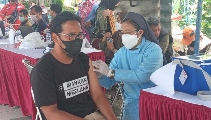 JAGA IMUNITAS: Animo masyarakat dinilai kurang lantaran capaian vaksinasi dosis ketiga atau booster di Kabupaten Magelang masih rendah.(Naila Nihayah/Radar Jogja)