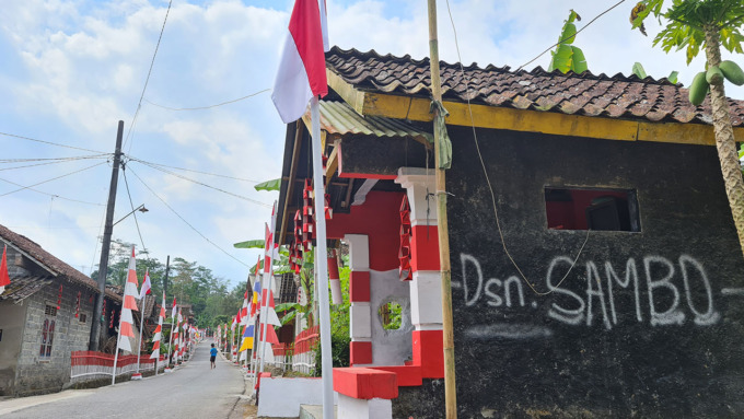 SEPI: Suasana Dusun Sambo, Desa Podosoko, Kecamatan Sawangan ini tampak sepi saat siang hari. Setelah kasus Irjen Pol Ferdy Sambo mencuat, Dusun Sambo jadi bahan perbincangan warga Kabupaten Magelang.(Naila Nihayah/Radar Jogja)