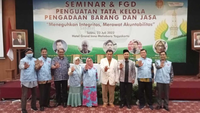 Yudi Ismono, dua dari kanan  bakal dilantik kepala biro yang membawahi pengadaan barang dan jasa di Setprov DIJ.